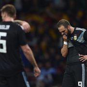 Аргентина получила от Испании шесть мячей. Месси ушёл с трибуны