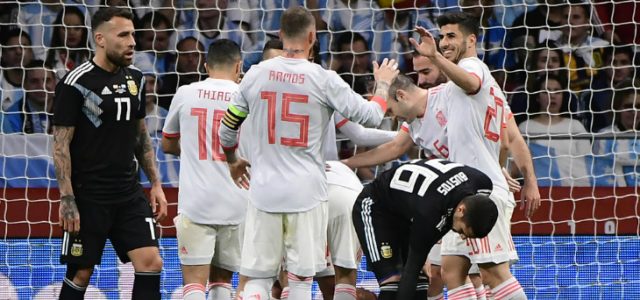 Испания забила Аргентине шесть мячей, Иско оформил хет-трик