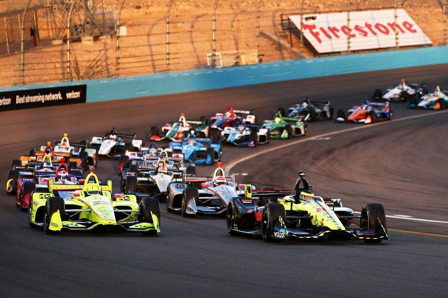 999 обгонов! IndyCar оказывается круче Формулы-1