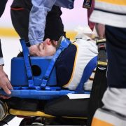 Как сломали Виктора Антипина. Ужасная травма российского защитника в НХЛ (видео)