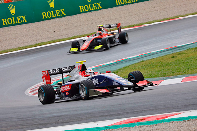 GP3: Алези выиграл воскресную гонку в Барселоне