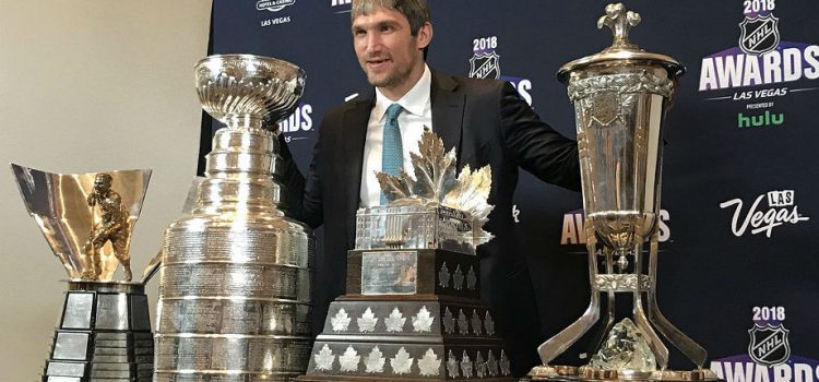 Овечкин получил «Ришар» и оказался в фонтане. Как НХЛ закрыла сезон