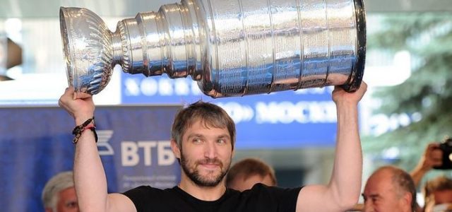 Александр Овечкин: Горд, что стал первым русским, взявшим спортивный «Оскар»