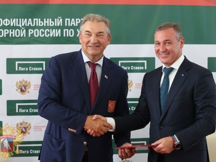 Владислав Третьяк: Дацюк — «батька» для игроков сборной