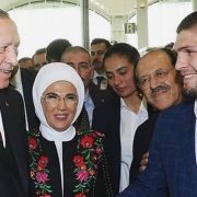 «Мейвезер, ты где?» Хабиб вновь вызвал Флойда и встретился с Эрдоганом