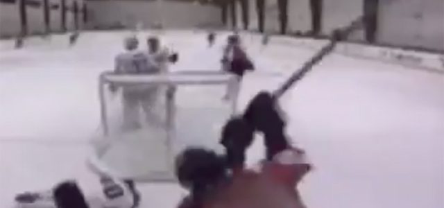 Мясник с клюшкой. Американский хоккей потрясла жестокость школьника