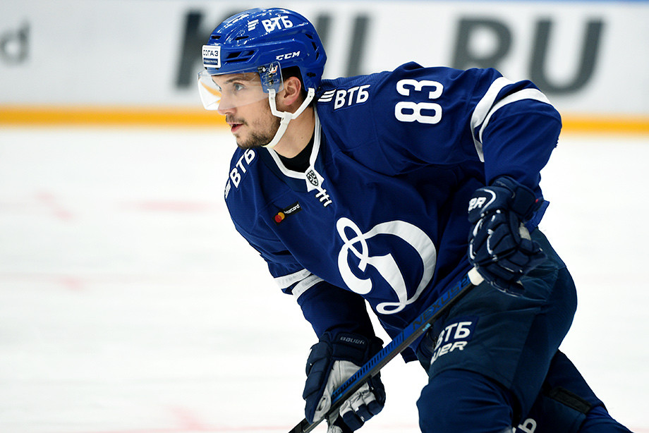 Головой в борт. Финн отправил в больницу молодого игрока КХЛ