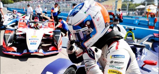 Видео: Лучшие моменты гонки Формулы Е в Сантьяго
