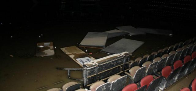 Потопы и убытки. Какие проблемы есть у стадионов в НХЛ