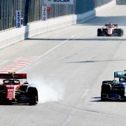 «Феррари» продолжает терять сезон. А Риккардо в панике. Итоги Гран-при в Баку
