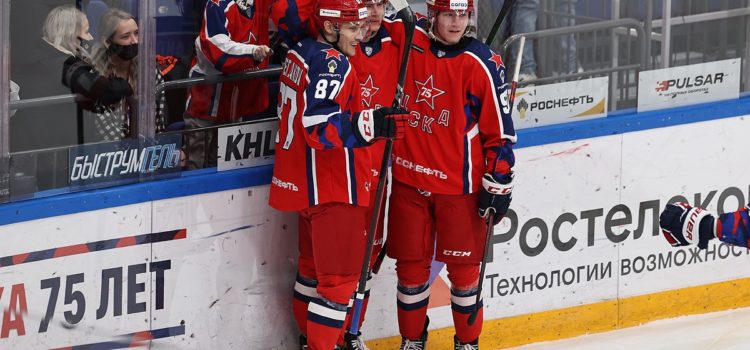 ЦСКА победил СКА в центральном матче игрового дня КХЛ
