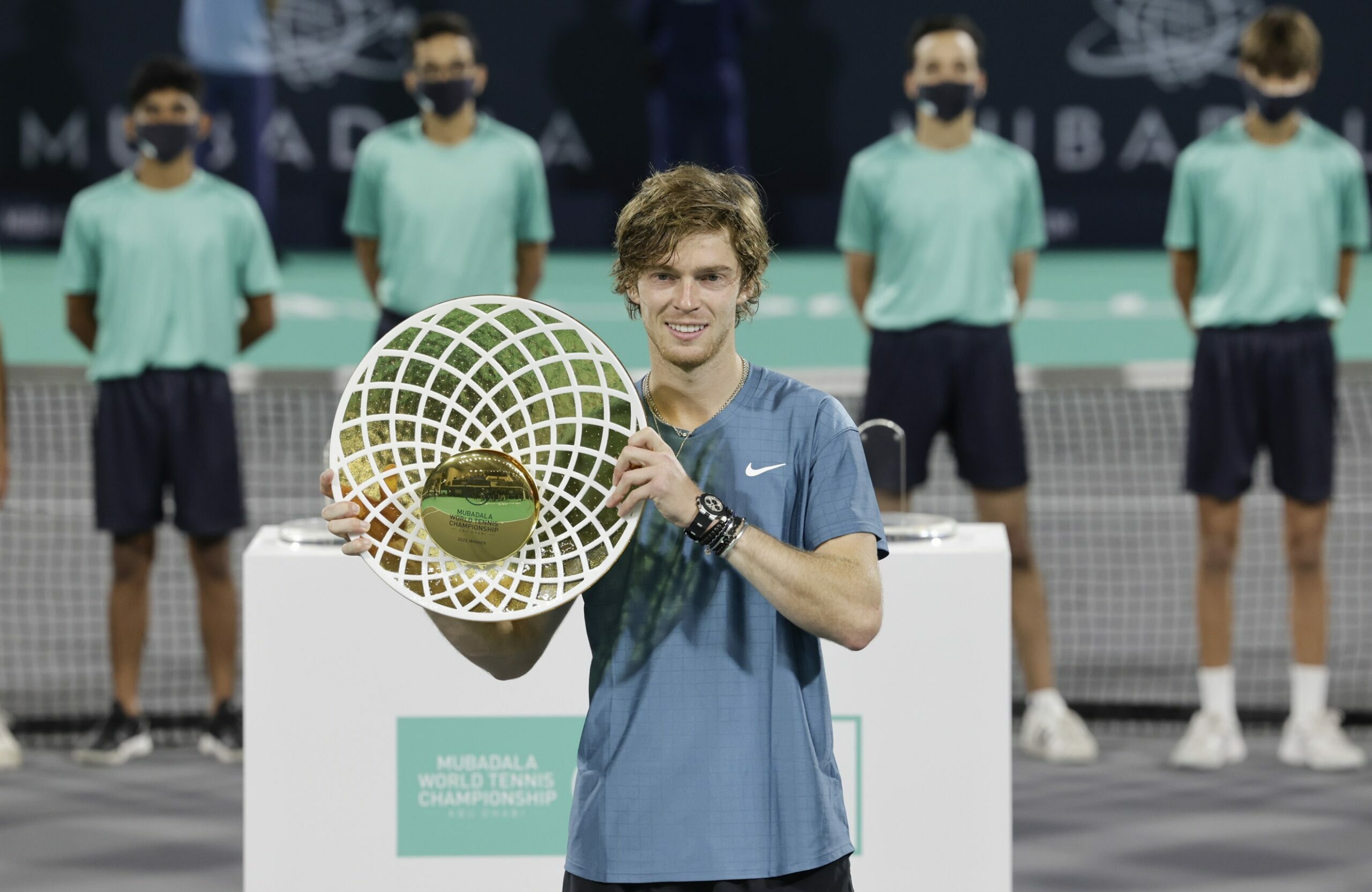 Теннис выставочный турнир 2023. 2021 Mubadala World Tennis Championship. Дэвид Уитт теннис. Рублев Маррей. Андрей Рублев турнир в Абу Даби фото 2022.