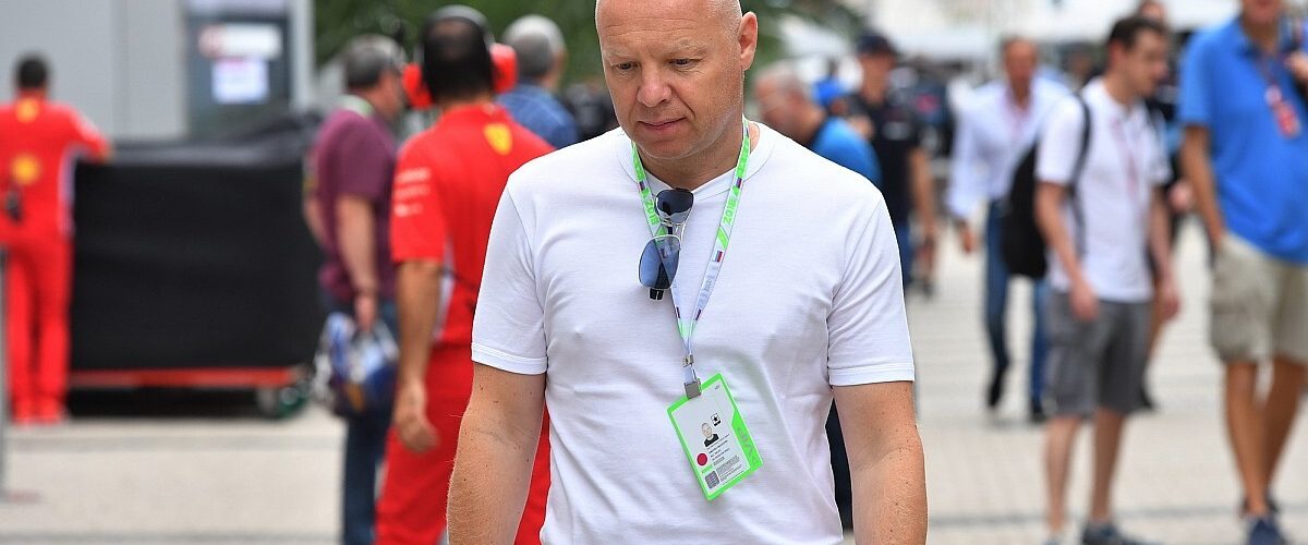 Отец пилота Мазепина хочет приобрести команду «Формулы-1»