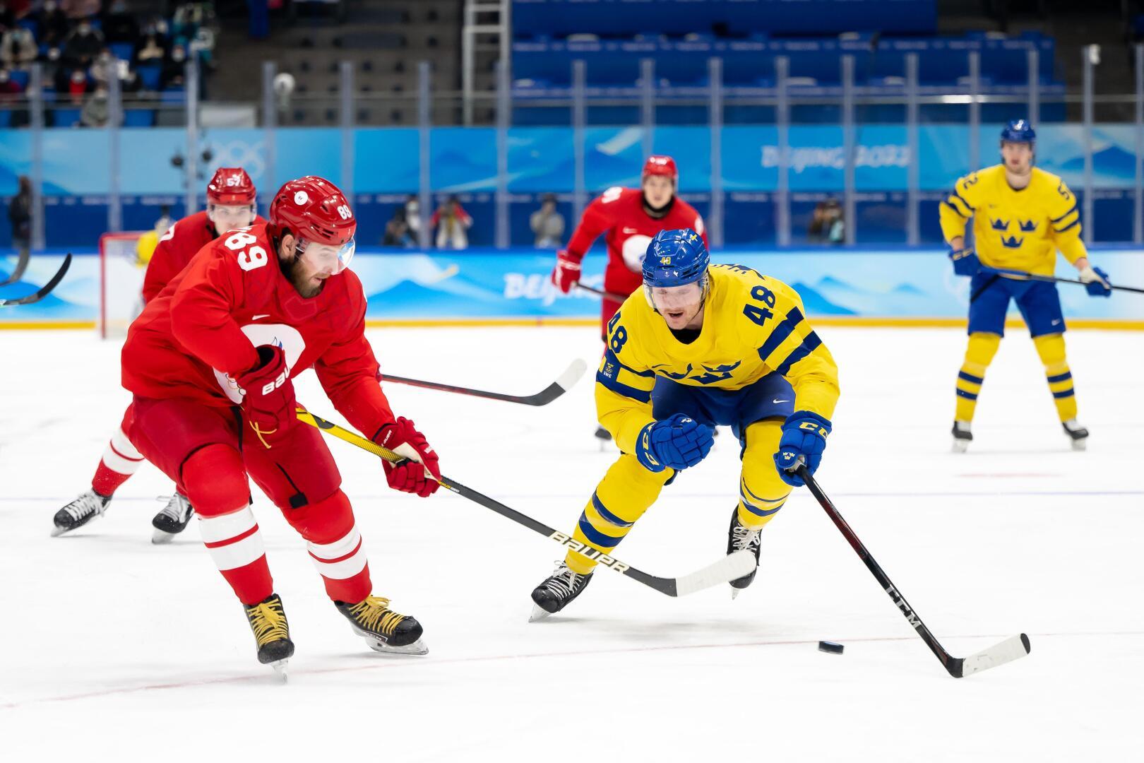 Игра россия полуфинал. Хоккей Россия Швеция ОИ 2022. Россия Швеция буллиты. Шведы Россия хоккей.