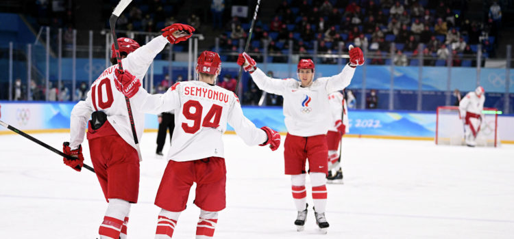 Российские хоккеисты вышли в четвертьфинал олимпийского турнира