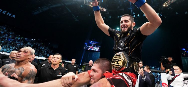 Махачев стал чемпионом UFC в лёгком весе