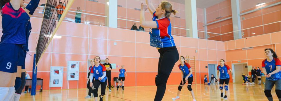 В Красноярске состоялся волейбольный турнир памяти Алексея Грошева
